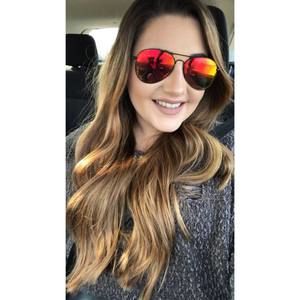 Meet your Posher, Gretchen